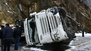 Zigana'da Kar Yağışı Kazaları da Beraberinde Getirdi