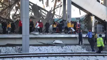Ankara'da Yüksek Hızlı Tren ile Kılavuz Trene Çarptı: 4 Ölü, 43 Yaralı (3)
