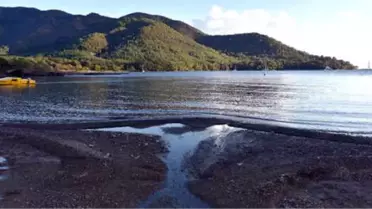 Marmaris'te Deniz Çekildi, Vatandaşlar Büyük Panik Yaşadı