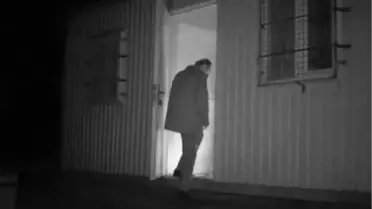 Barakasına Gelen Ayılardan Son Anda Kurtuldu