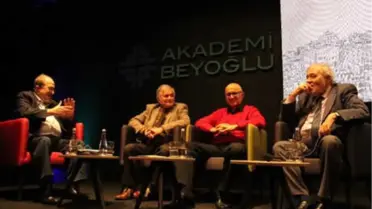 Beyoğlu'nda 'Kimdir Bu Levantenler?' Konulu Konferans Düzenlendi