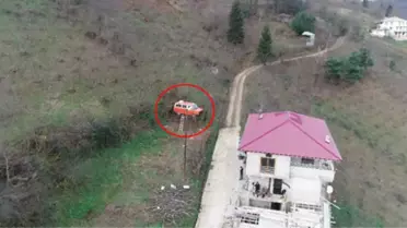 Fındık Bahçesinde 1985 Model Minibüsü Havada Görenler Şaşkınlığını Gizleyemiyor