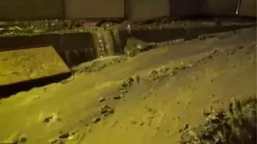 Aşırı Yağışlar Yolları Göle Çevirdi
