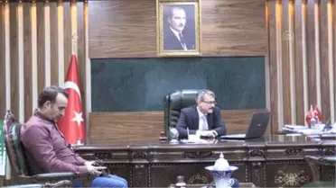 Bingöl Valisi Ekinci, Aa'nın 'Yılın Fotoğrafları' Oylamasına Katıldı