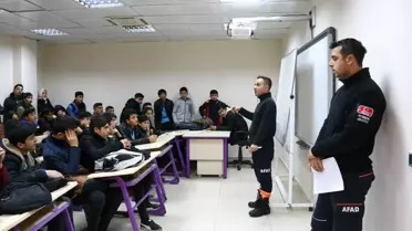 Erciş'te 'Yangın ve Deprem' Paneli