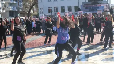 Manavgat'ta Kadına Şiddete Zumbalı Protesto