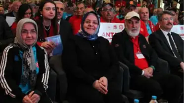 Bakan Selçuk: 26 Bin Yaşlıyı Huzurevlerinde Misafir Ediyoruz