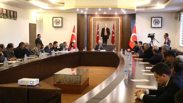 Köy Muhtarlarına Bağımlılık Mücadelesi ve Kaza Önlemleri Çağrısı