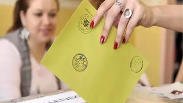 Oy kullanma saatleri değişti