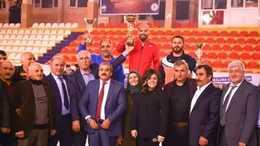 9. Uluslararası Hüseyin Akbaş Güreş Turnuvası'nda Türkiye Şampiyon