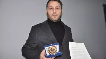 Hazineye Her Maaşından Bağış Yaptı Bakan Tarafından Ödüllendirildi