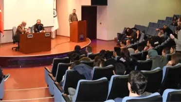 Esogü'de 'Bütünleşmeden Kopuşa Avrupa Birliği' Paneli