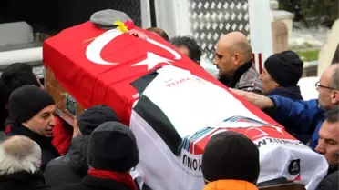 Koşarken Ölen Atletizmin Efsane İsmi Son Yolculuğuna Uğurlandı