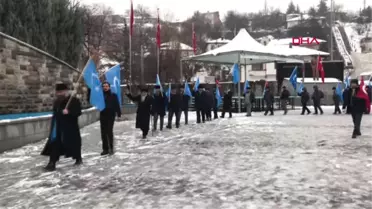 Ankara Çin'i Protesto İçin İstanbul'dan Ankara'ya Yürüyen Gruba Jandarma Engeli