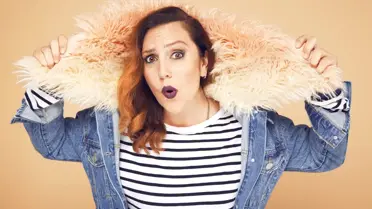 Yasemin Şefik Yeni Yılı Kahkahalarla Karşılıyor!
