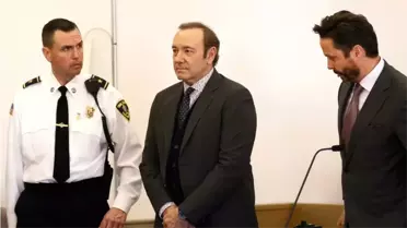 Kevin Spacey Bugün 'Cinsel Taciz' Suçlamasıyla Mahkemeye Çıkıyor