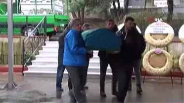 Oyuncu Hande Erçel'in Acı Günü