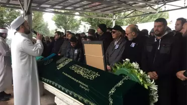 Oyuncu Hande Erçel'in Acı Günü