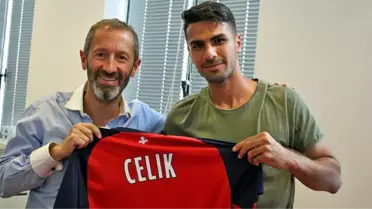 İstanbulspor, Mehmet Zeki Çelik'in Formasını 'Emekli' Etti