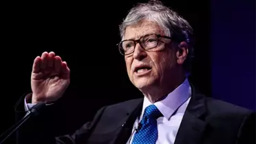 Milyarder Bill Gates, 3 Dolarlık Hamburger İçin Kuyrukta Bekledi