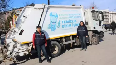 Çöp Kamyonu Şoförü Kadınlar, Sokak Sokak Gezip Çöp Topluyor