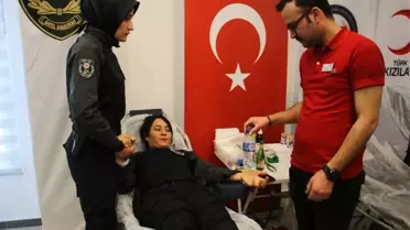 Emniyet Güçleri Türk Kızılayı'na Kan Bağışladı