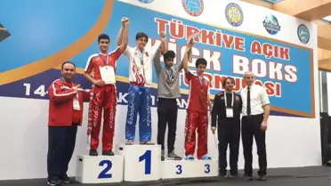 Kick Boksta 3 Gümüş 1 Bronz Madalya
