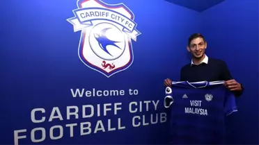 Manş Denizi'nde Arjantinli Futbolcuyu Taşıyan Uçak Radarda Kayboldu