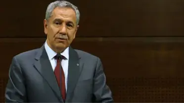 Bülent Arınç'tan 'Gül, Parti Kurarsa Katılır mısınız?' Sorusuna Yanıt