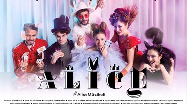 Alice'in Rüya Kadrosu