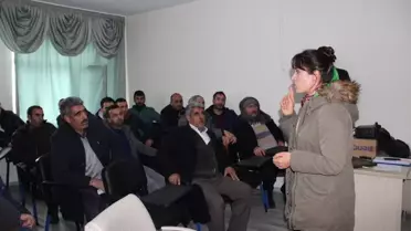 Bingöl'de Hayvan Tüccarları ve Nakliyecileri Bilgilendirildi
