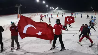 Işıklı Snowboardları ile 100 Yıla Renk Kattılar