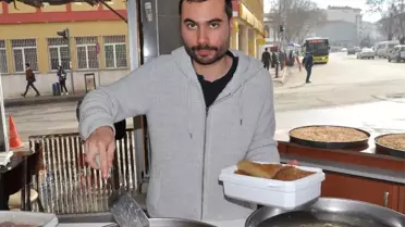 Kış Aylarının Vazgeçilmez Tatlısı 'Kaymaklı Ekmek Kadayıfı'