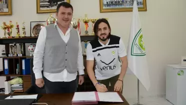 İsmail Haktan Odabaşı'ndan Manisa Büyükşehir Belediyespor'a 2,5 Yıllık İmza