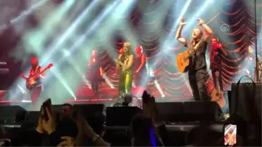 Almanya'da Sıla Sahne Aldı