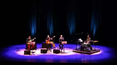Modal Jazz Quartet' Crr'de Sahne Aldı