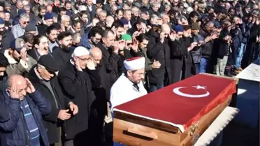 Belçika'da Silahlı Kavgada Öldürülen Emre, Konya'da Son Yolculuğa Uğurlandı
