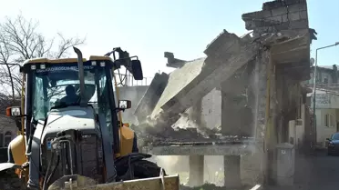 Kahramanmaraş'ta 80 Metruk Bina Yıkıldı