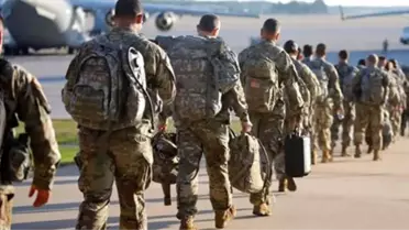 Venezuela Sınırında Askeri Hareketlilik! 3 Amerikan Askeri Uçağı Kolombiya'ya İnişi Yaptı