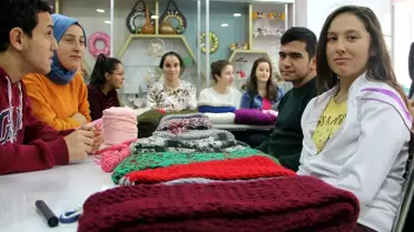 Engelli Öğrencilerden Suriyeli Çocuklara Yardım