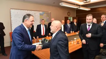 Özhaseki, Hak-İş Heyeti ile Görüştü