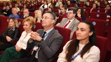 Egeli Akademisyenler, 'Aşk Kalpte Mi Beyinde Mi?' Sorusuna Cevap Verdi