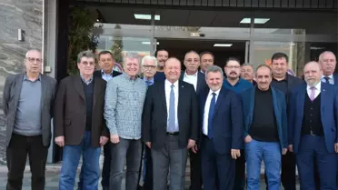 Başkan Özakcan Esnaf Temsilcileriyle Bir Araya Geldi