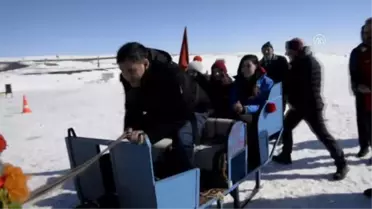 Kayaklı Koşucular Kamp Molasını Atlı Kızakla Değerlendirdi