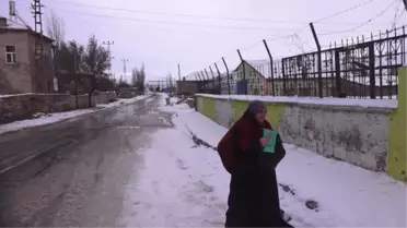 Babaanne ile Torunu Aynı Okulda Eğitim Görüyor