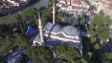 400 Yıllık Süslemeler Yeniden Kubbede...sultan Iı. Beyazıd Camii Havadan Görüntülendi
