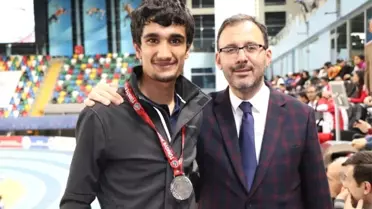Vanlı Atletten Türkiye İkinciliği