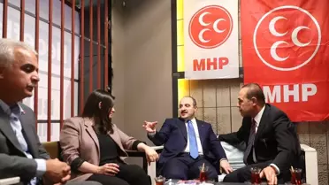 Bakan Varank 'Kampüs Taksi' ile Öğrenci Taşıdı