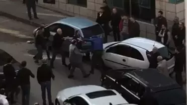 Copların Konuştuğu Yol Verme Kavgasında Çok Sayıda Kişi Gözaltına Alındı