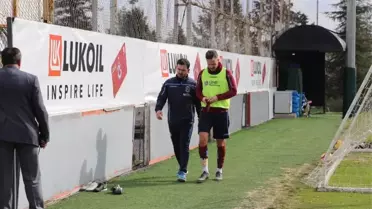 Trabzonspor'da Novak, Çıktığı İlk İdmanda Yeniden Sakatlandı